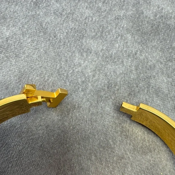 Hermes Clic H Bracelet Black Gold PM - Picture 8 of 9